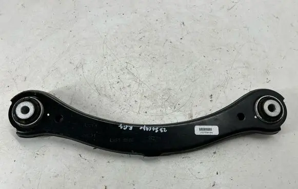 Rear control arm