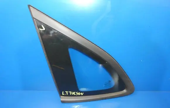 Hyundai Tucson TL Rear side window 43R00107 E001143 DOT184AS2M432