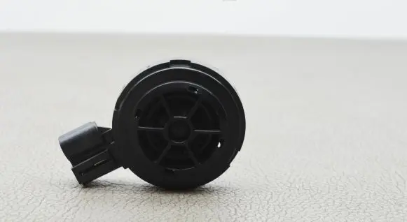 Audi Q3 8U Front door speaker 8X0035399B