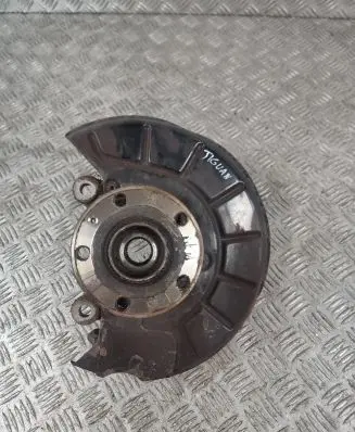 Volkswagen Tiguan Front wheel hub