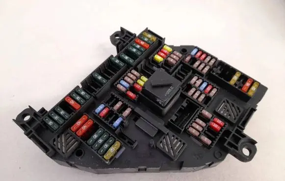 BMW 5 GT F07 Fuse box set 925281301 9252813-01
