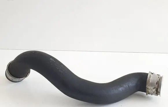 Mercedes-Benz C W204 Engine coolant pipe/hose A2045011582