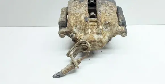 Volkswagen PASSAT B4 Front brake caliper