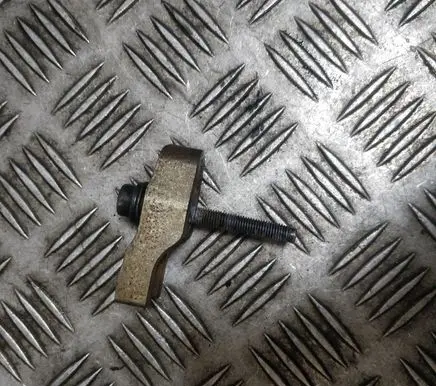 Volvo XC90 Fuel Injector clamp holder