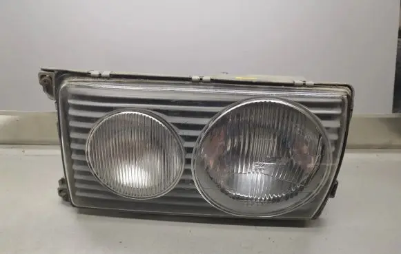 Mercedes-Benz W123 Headlight/headlamp 1305235039