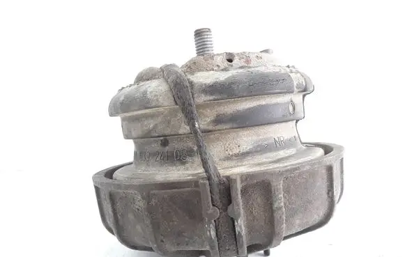 Mercedes-Benz Vito Viano W639 Engine mount bracket A6392410413