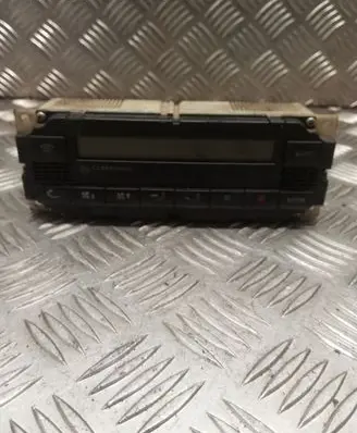 Volkswagen Golf IV Climate control unit