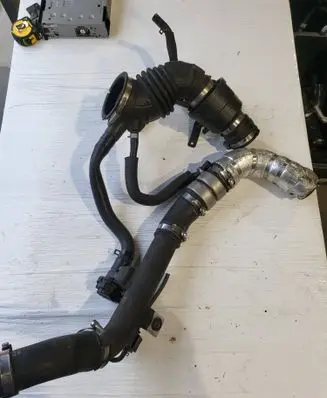 Intercooler hose/pipe