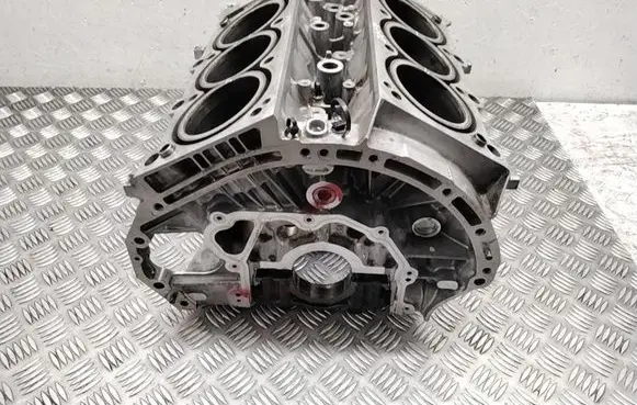 Chrysler Pacifica Engine block P68237714AC HR730270