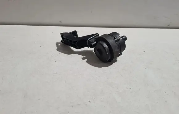 BMW 5 G30 G31 Electric auxiliary coolant/water pump 9372723