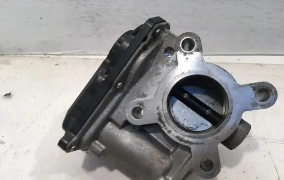 Smart ForTwo II Throttle valve 161203912R A2810900070