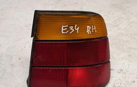 BMW 5 E34 Rear/tail lights 1384010R