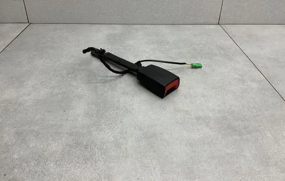 Volkswagen Golf Sportsvan Front seatbelt buckle 510857755A