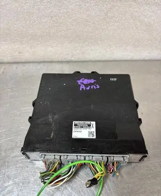 Toyota Auris E180 Trunk lid opening control unit 89981-02060