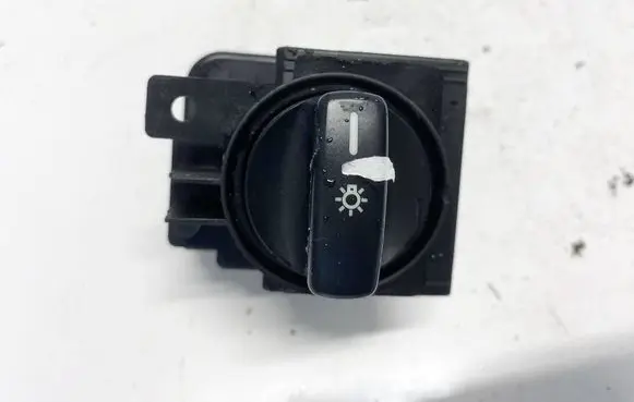 Light switch