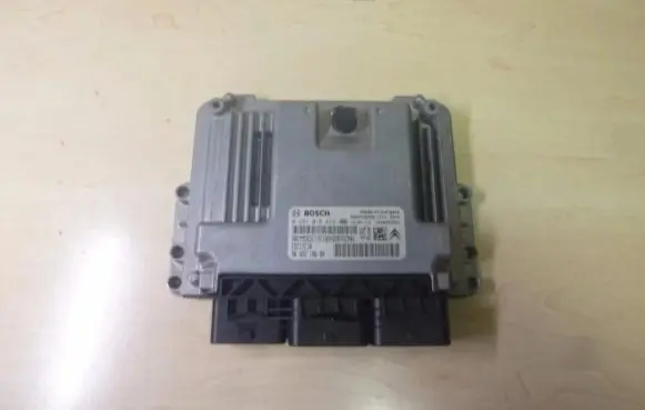 Citroen C4 II Other control units/modules 9802218680 E479