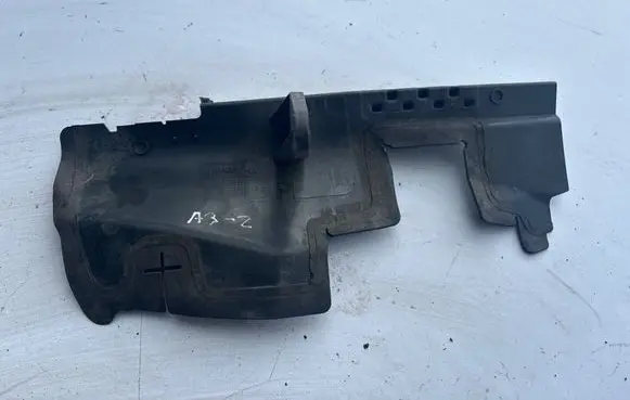 Audi A3 S3 8P Intercooler air guide/duct channel 8P4121283B