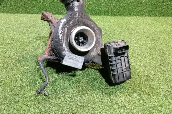 Mercedes-Benz Sprinter W906 Turbo A6460900480 7590885