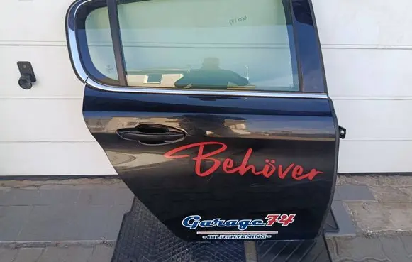 Peugeot 308 Rear door 
