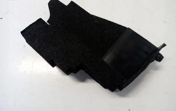 Nissan Leaf II (ZE1) Fender foam support/seal 638215SK0B
