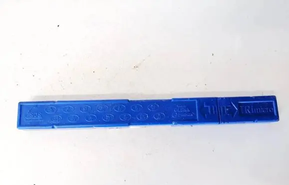 Jaguar XF Emergency warning sign 27r034006 e1327r034006