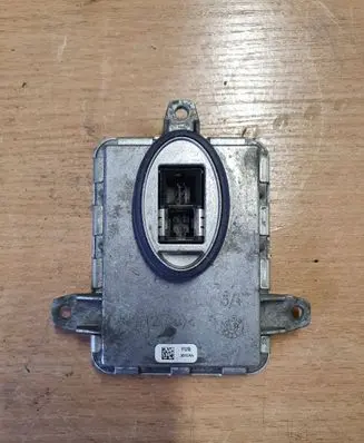 BMW 3 F30 F35 F31 Headlight ballast module Xenon 7296090 10EEG111308 130732931700