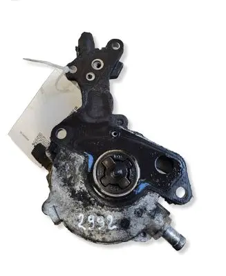 Volkswagen Golf V Vacuum pump 038145209
