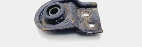 Volvo S40, V40 Radiator mount bracket MB925655