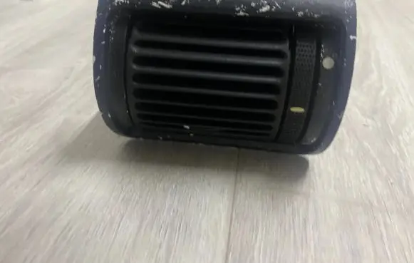 Ford Galaxy Dash center air vent grill 7M5819704 YM21A018B08 B66ZA