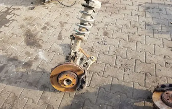 Renault Trafic II (X83) Front wheel hub spindle knuckle