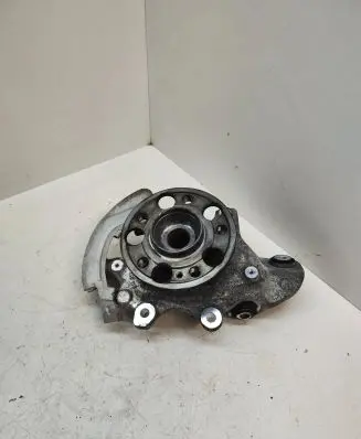 Mercedes-Benz E W213 Rear wheel hub