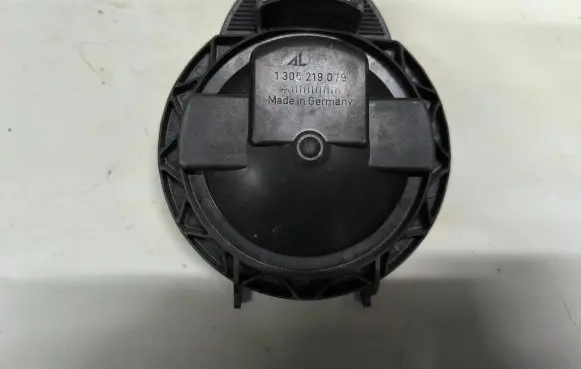BMW X5 E70 Headlight/headlamp dust cover 1305219079