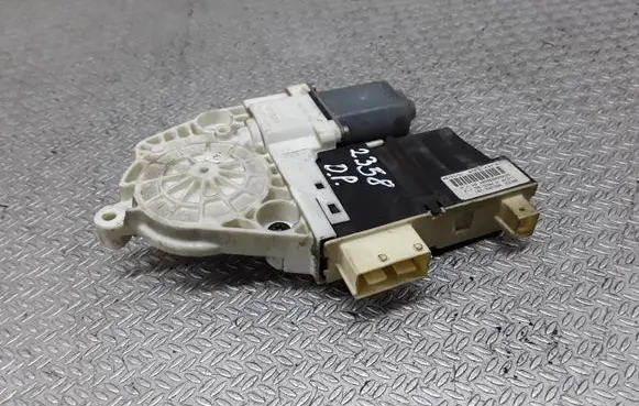 Citroen C4 I Front door window regulator motor 996388101