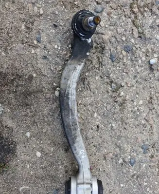 Mercedes-Benz C W204 Front lower control arm/wishbone