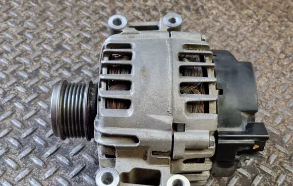 Volkswagen Arteon Generator/alternator 06K903015D
