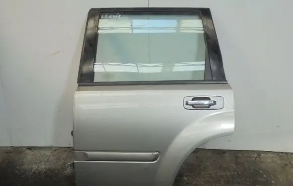 Nissan X-Trail T30 Rear door 