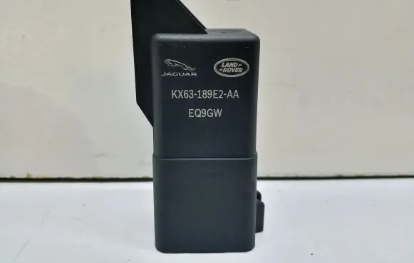 Jaguar E-Pace Glow plug pre-heat relay KX63189E2AA 0281003183