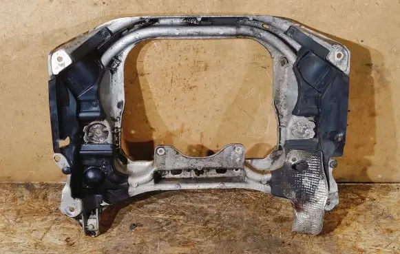Mercedes-Benz S W220 Front subframe A2206280757
