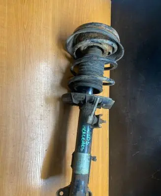 Mercedes-Benz C W203 Front shock absorber/damper A2033204130 824904553994