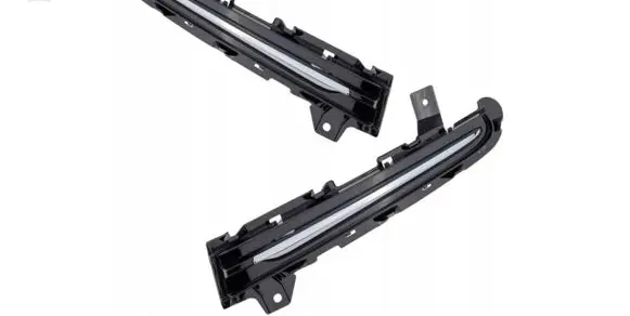 Volvo V40 Front bumper lower grill 31347043