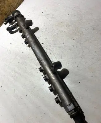 Volvo V70 Fuel main line pipe 0445215025 087041L5 30777759