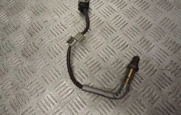 Mercedes-Benz C W205 Lambda probe sensor A0005420700