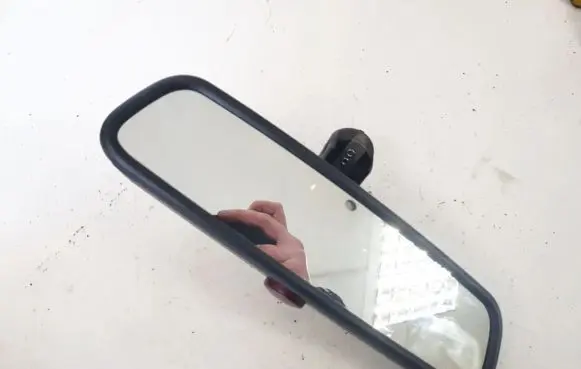 BMW 5 E60 E61 Rear view mirror (interior) e11015891