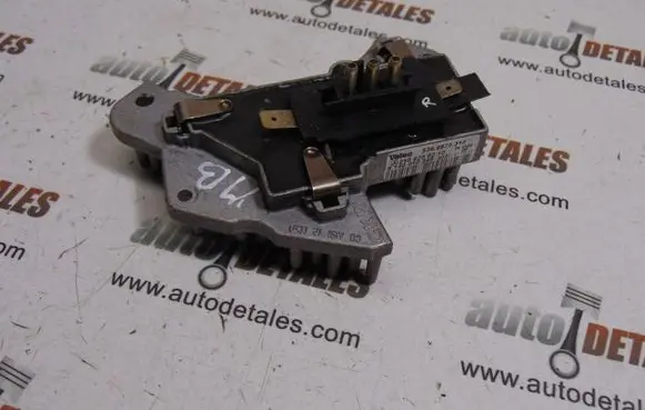 Mercedes-Benz E W210 Heater blower motor/fan resistor A2108206210