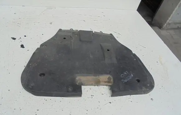 Engine splash shield/under tray