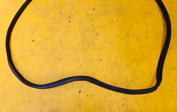 Peugeot 3008 III Trunk rubber seal (body) 9839886680