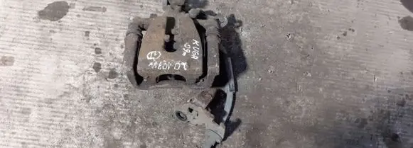 Ford Kuga I Rear brake caliper
