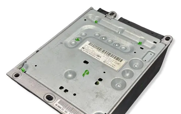 Mercedes-Benz E C207 W207 Sound amplifier A2079001300 A2048700494