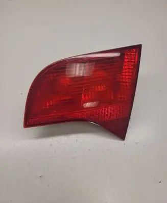 Audi A4 S4 B7 8E 8H Tailgate rear/tail lights 8E9945093A
