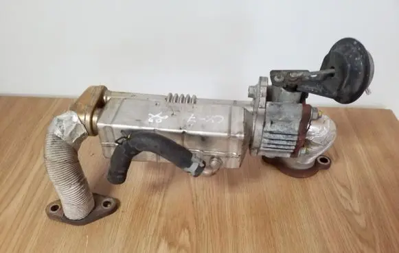 Mazda CX-7 EGR valve cooler R2AX20304 09F9A000134